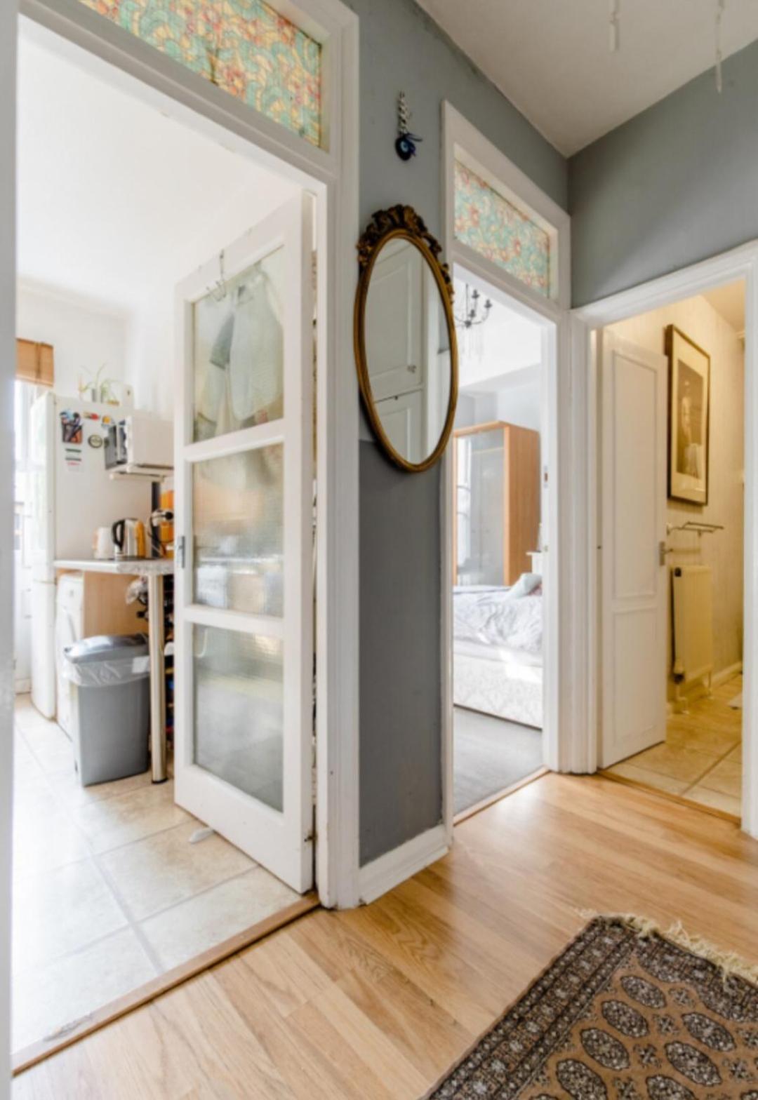 Spacious Double Bedroom In Kensington *